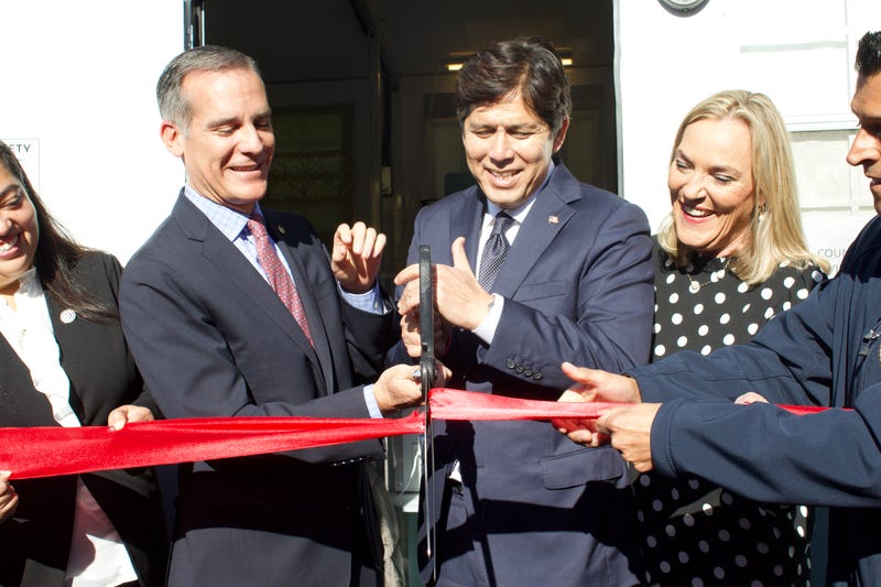 Highland Park tiny homes ribbon cutting