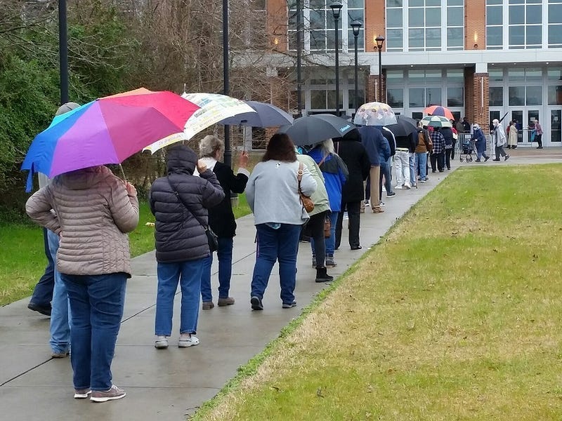People wait in line for Covid Shots at VSU.