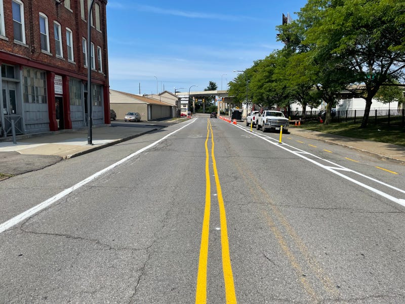 Squiggly road lines on Forest Avenue