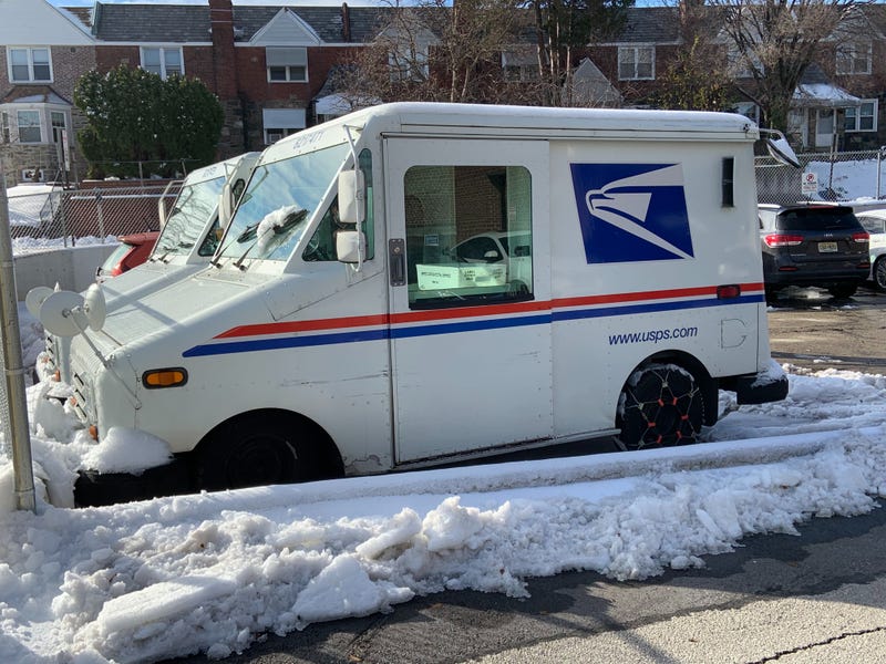 USPS mail truck