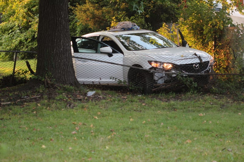 police chase ends in crash