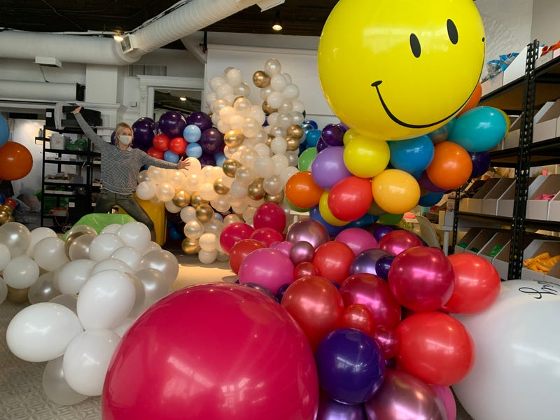 Elaine Frei, Luft Balloons