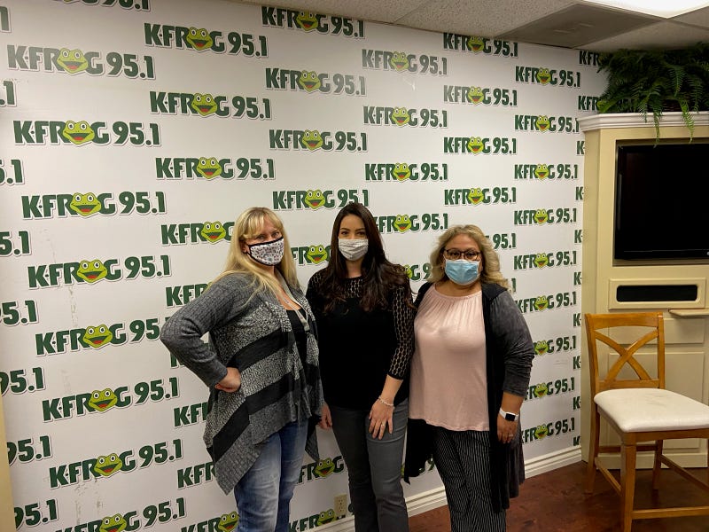 Pepper from K-Frog, with Riverside County Public Health's Kristen Rodriguez and Desiree Contreras