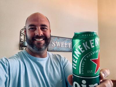 Jay and a cold Heineken