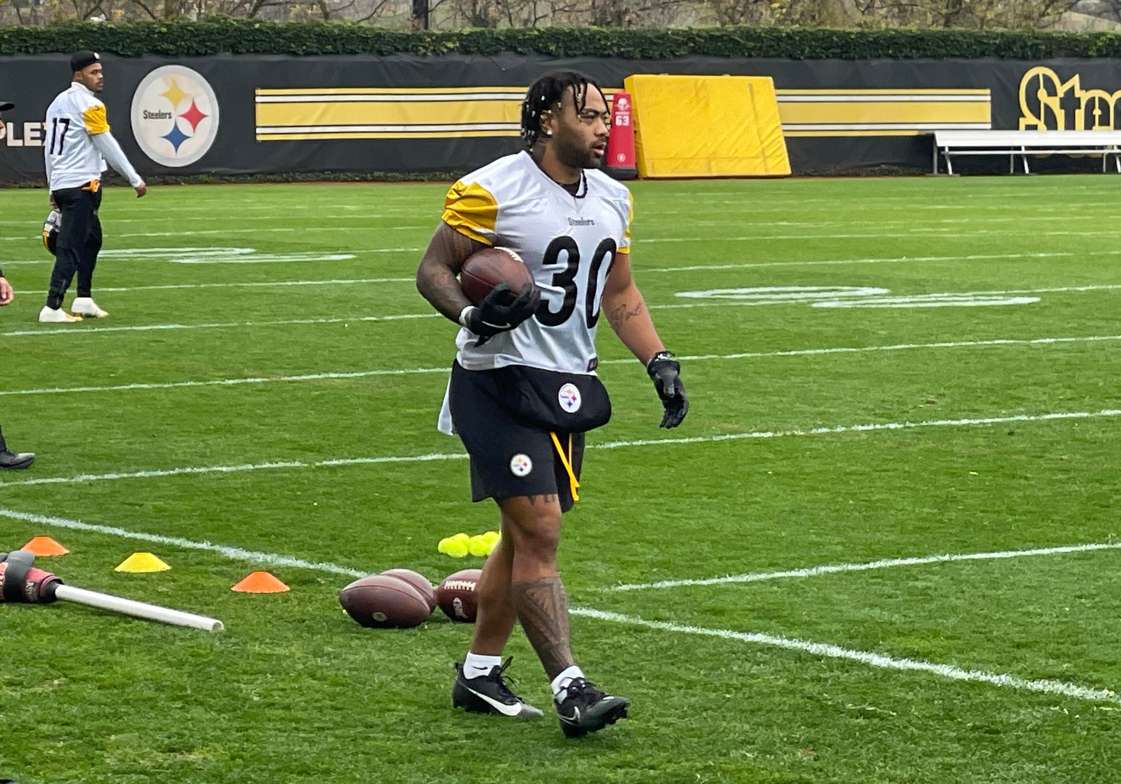 Jaylen Warren questionable, Herbig cleared