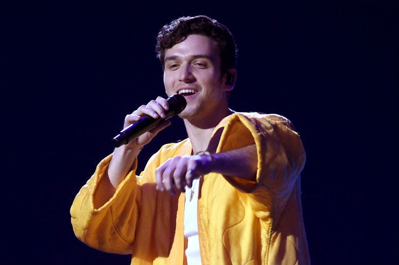 Lauv performs onstage during FOX's Teen Choice Awards at The Forum on August 12, 2018 in Inglewood, California