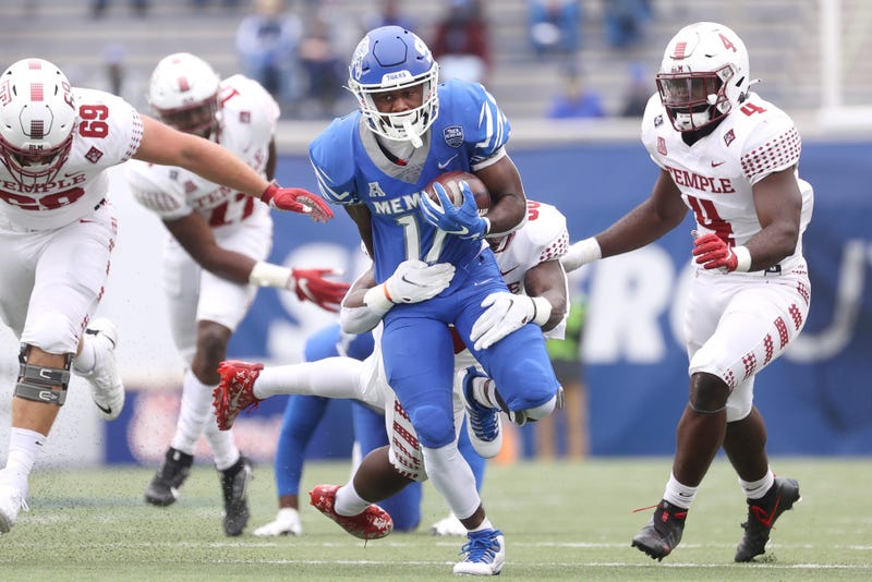 White throws four TDs, Memphis rallies past Temple