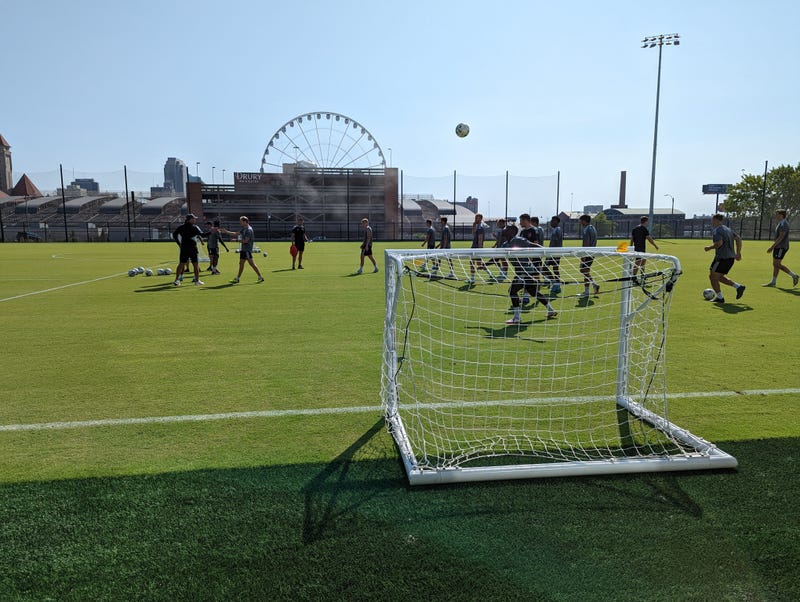 stl city soccer players on pitch