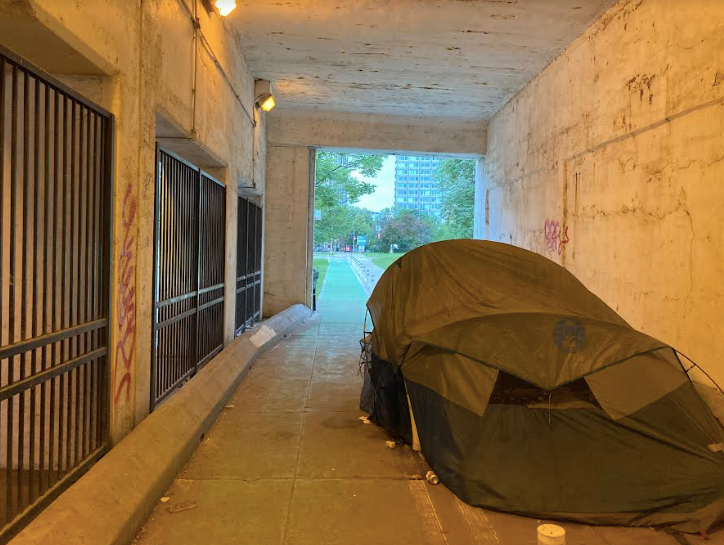 homeless tent