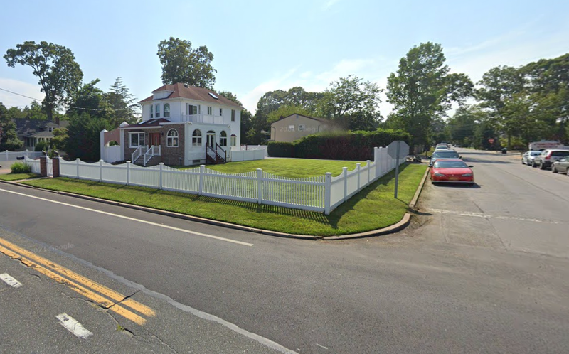 County Line Road and Oakley Street where collision occurred