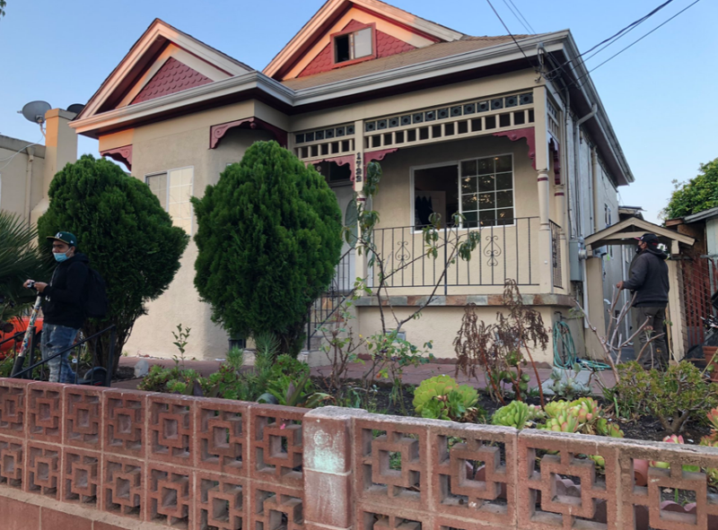 The home, scene of a police standoff, at 9th St. and Virginia St. in Berkeley on Tuesday morning.