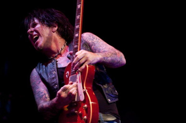 Tracii_Guns