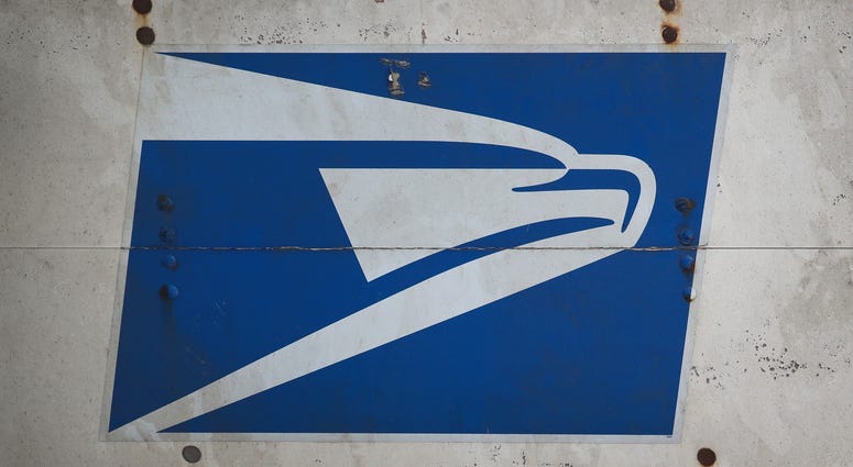 Durbin criticizes USPS leadership over Chicago mail delivery delays