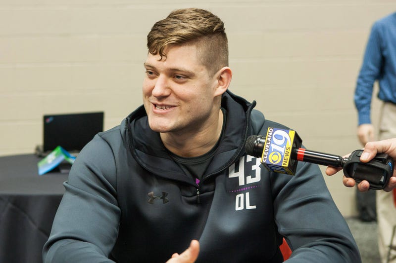 Brett Toth is signing with the Eagles.