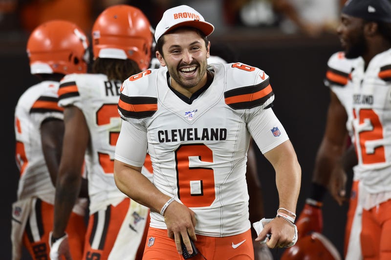 NFL Preseason Roundup: Mayfield throws 2 TD passes; Raiders make