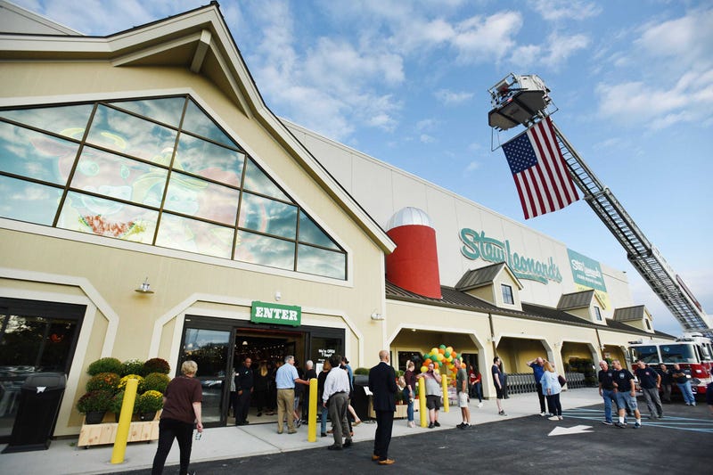 Founder of famed Stew Leonard’s grocery stores dead at 93