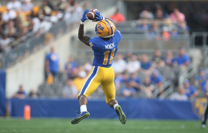 Taysir Mack catch