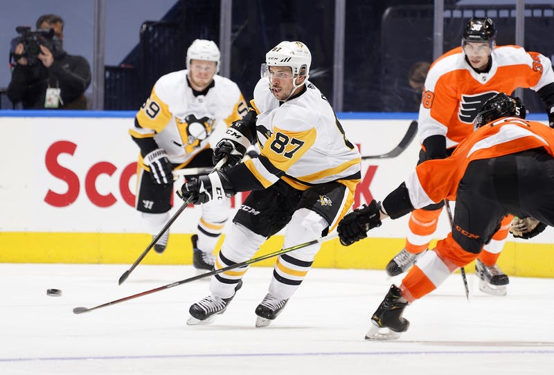 Pirates and Steelers show support for Penguins