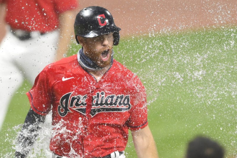 Jordan Luplow walks it off for Indians