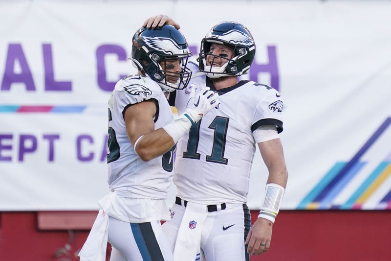 Philadelphia Eagles tight end Zach Ertz (86) is congratulated by quarterback Carson Wentz (11).