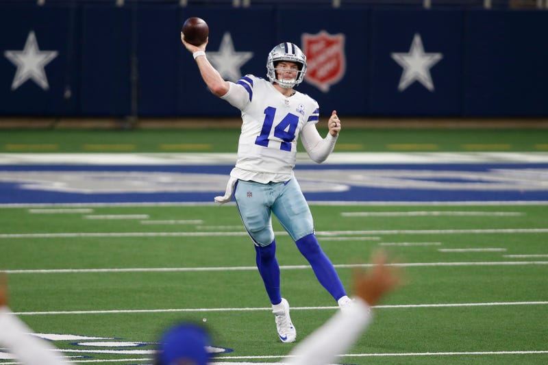 Andy Dalton fires a pass against the Giants.