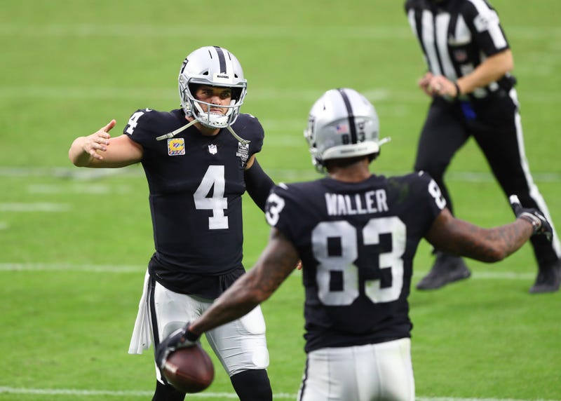 Derek Carr, Darren Waller