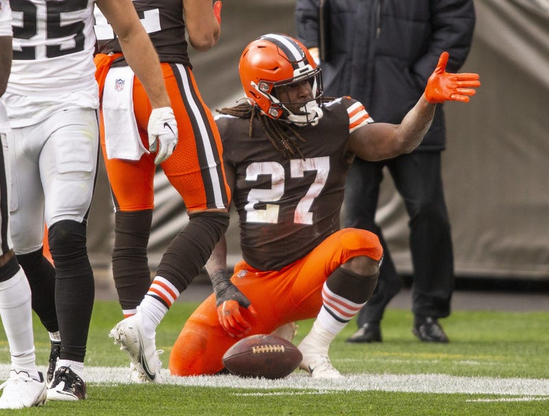 Cleveland Browns running back Kareem Hunt (27) signals for a first down following his run against the Las Vegas Raiders during the second quarter at FirstEnergy Stadium.