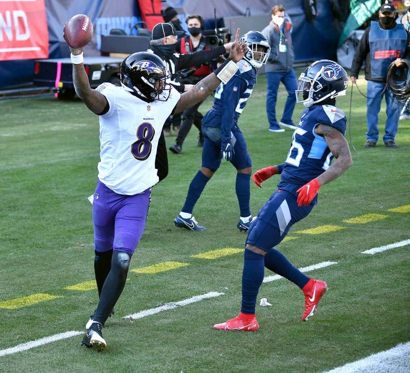 Lamar Jackson scores 48 yd TD run