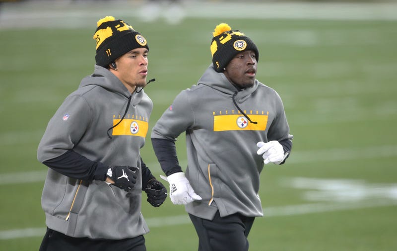 Chase Claypool (11) and wide receiver James Washington (13)