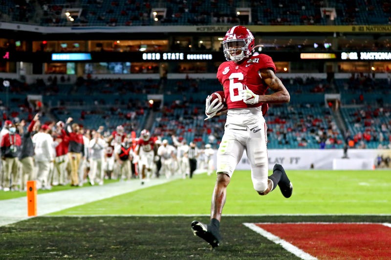 Alabama WR DeVonta Smith shines in CFP National Championship Game