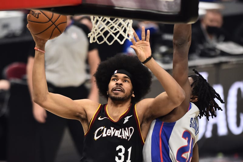 Cleveland Cavaliers center Jarrett Allen (31) drives to the basket against Detroit Pistons center Isaiah Stewart (28) during the first quarter at Rocket Mortgage FieldHouse.