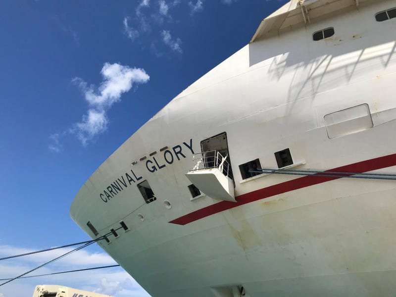 Carnival Glory