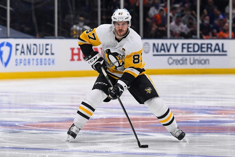 Sidney Crosby skating
