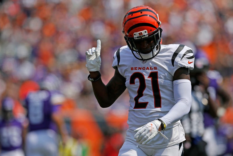 Mike Hilton with Bengals