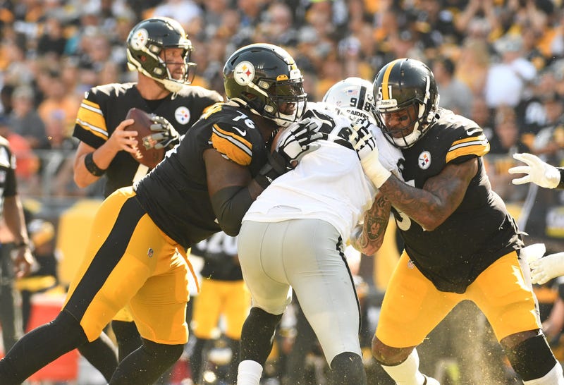 Steelers O-line protects Ben Roethlisberger