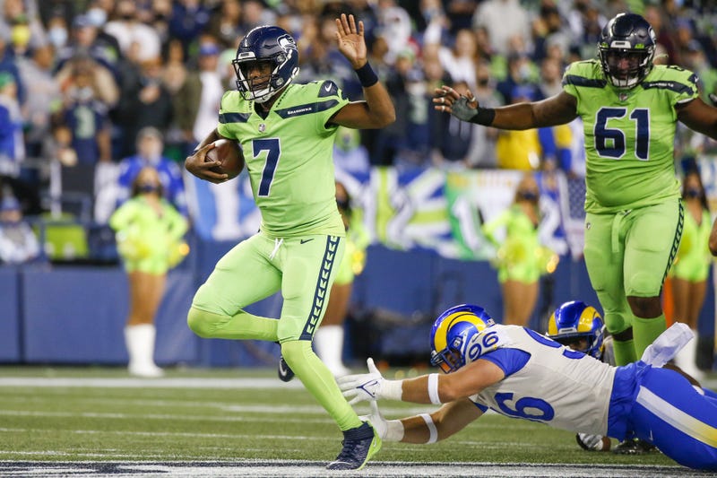 Geno Smith running with Seahawks