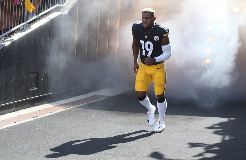 JuJu takes the field