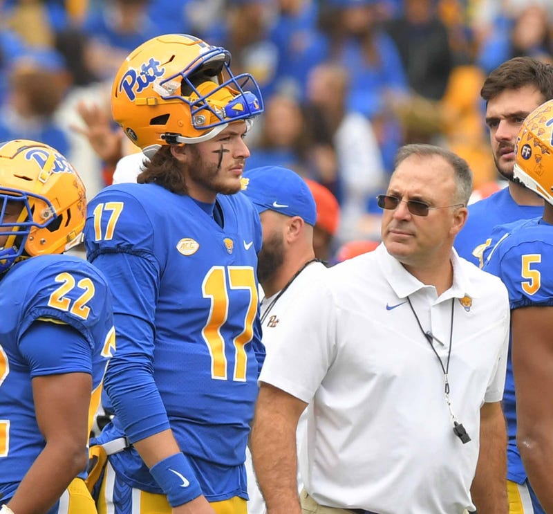 Pat Narduzzi on sideline