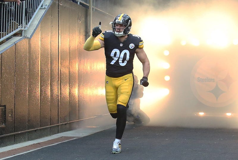 TJ Watt running out of tunnel