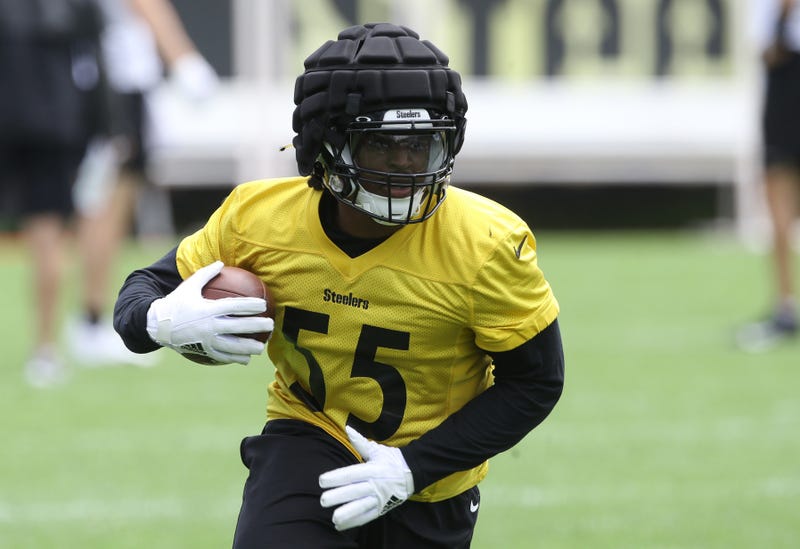 Devin Bush at practice