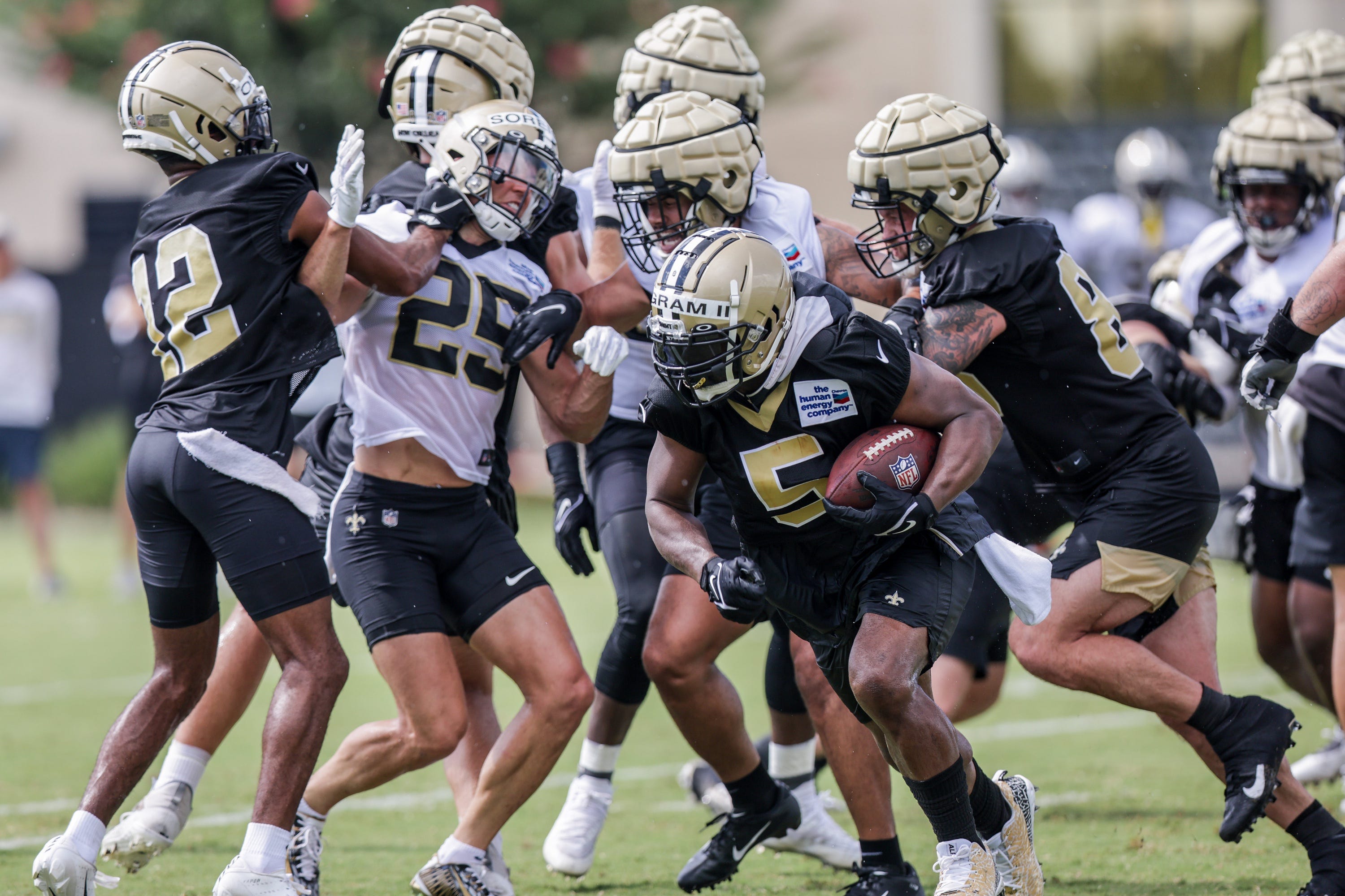 Explosions At Titans Camp! Skirmish & Simmons' Unbelievable Stat On Day 2! - zrt7ao6