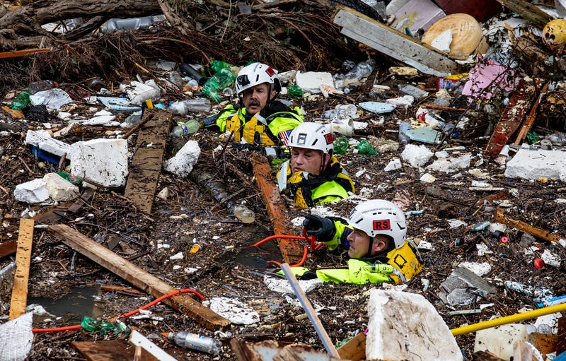 2 Ohio Volunteer Fire & Rescue In Kentucky To Help Out