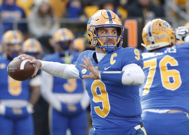 Pittsburgh Panthers quarterback Kedon Slovis (9) passes against the Duke Blue Devils