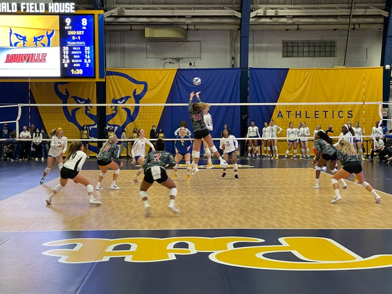 Pitt volleyball at Fitzgerald Field House
