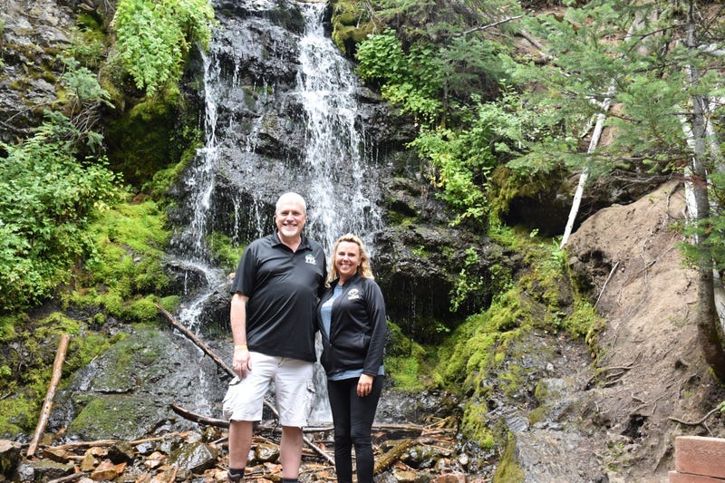Picture of Dave O'Brien and Project Sanctuary Founder Heather Ehle at Project Sanctuary Retreat