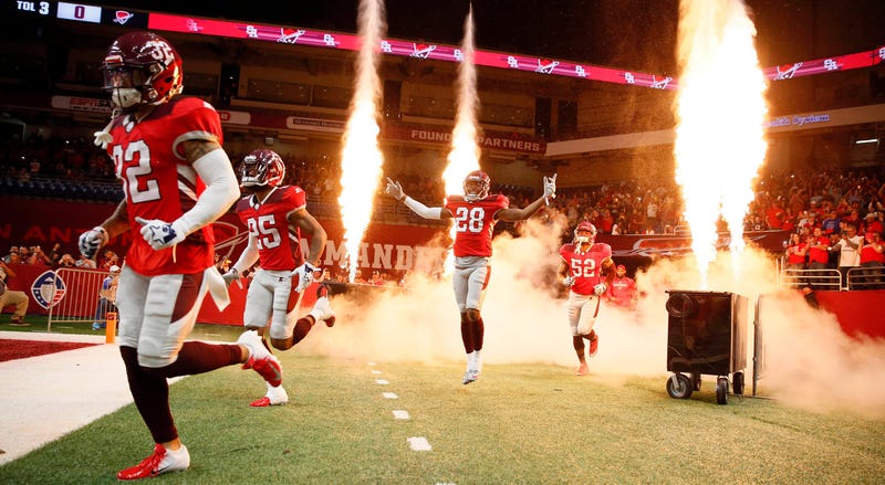 Feb 17, 2019; San Antonio, TX, USA; The San Antonio Commanders run onto the field prior to an Alliance of American Football game against the Orlando Apollos at the Alamodome. Mandatory Credit: Soobum Im-USA TODAY Sports