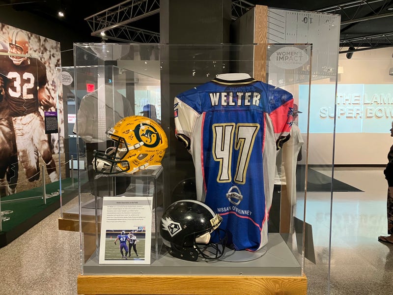Hall of Fame-Women Football