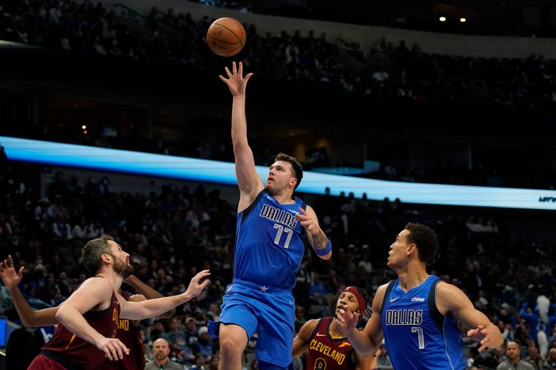 Cavaliers Mavericks Basketball