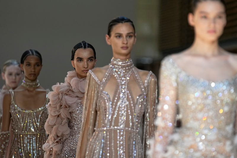 Paris Fashion HC FW 22/23 Elie Saab