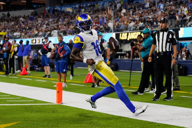 Rams Chargers Football